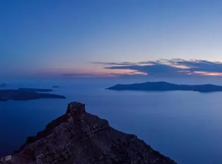 Azure Santorini فيلة إيميروفيغلي